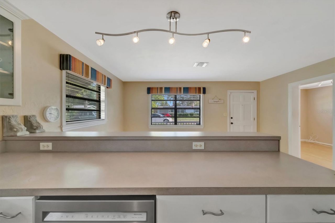 5630 13th Avenue N, Saint Petersburg, FL 33710 Photo