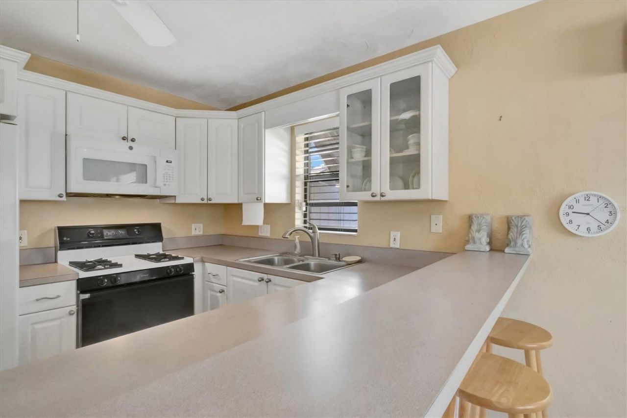 5630 13th Avenue N, Saint Petersburg, FL 33710 Photo