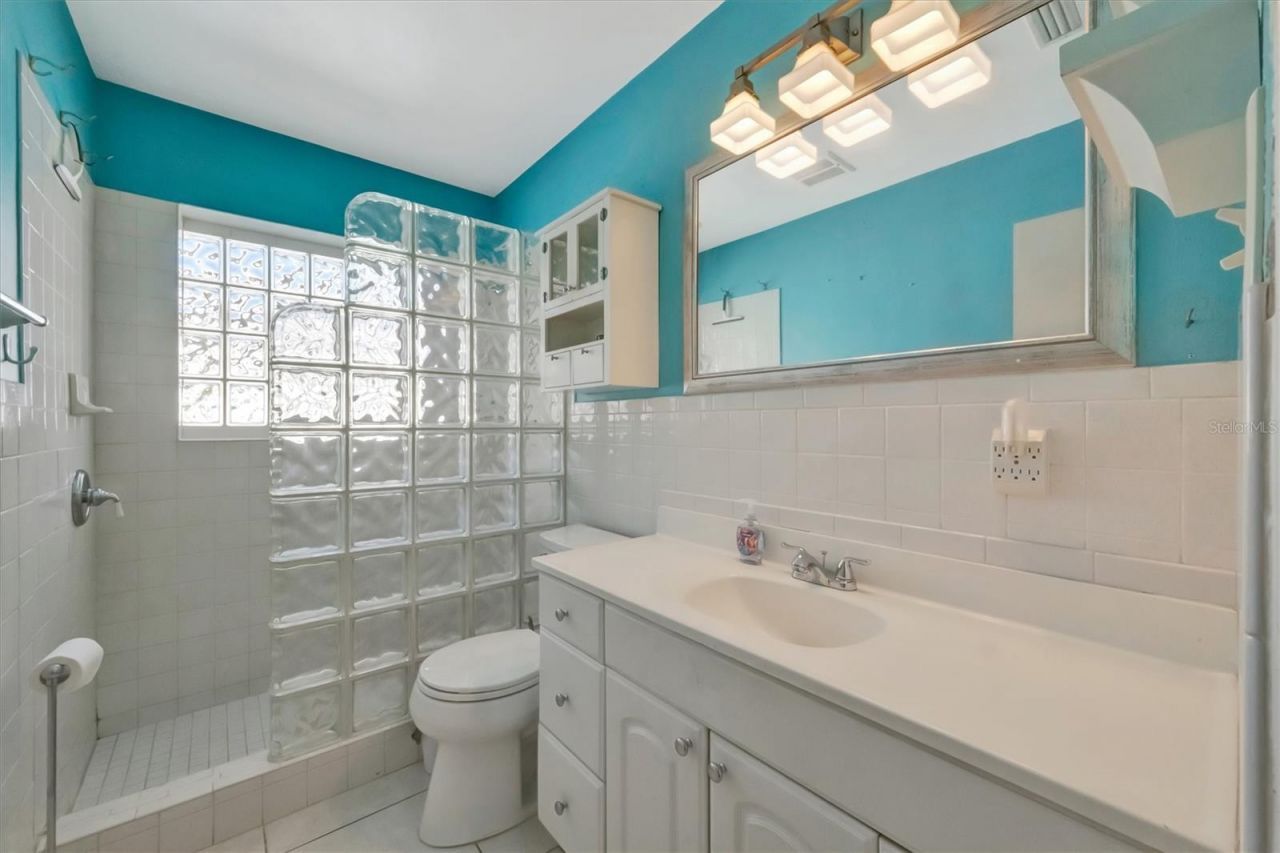 5630 13th Avenue N, Saint Petersburg, FL 33710 Photo