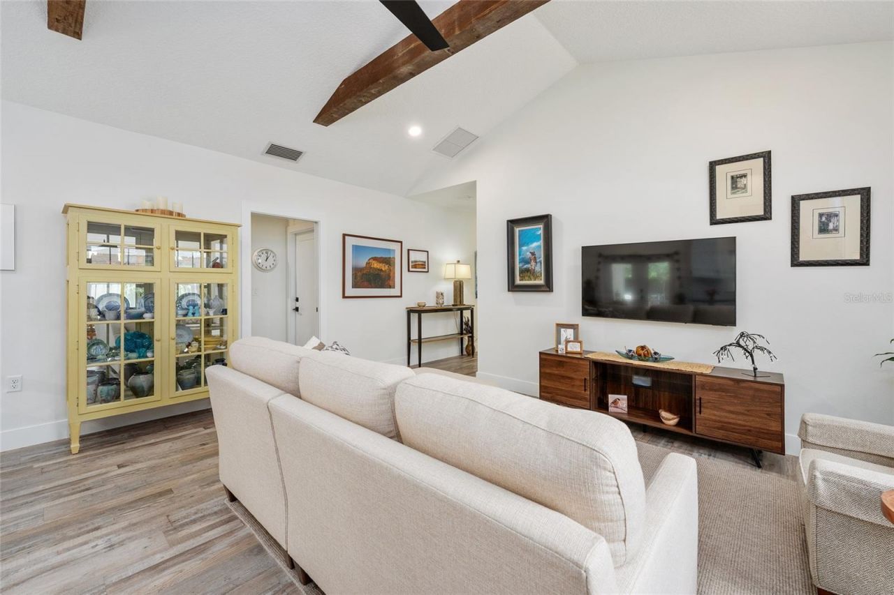 964 N Grandview Street , Mount Dora, FL 32757 Photo