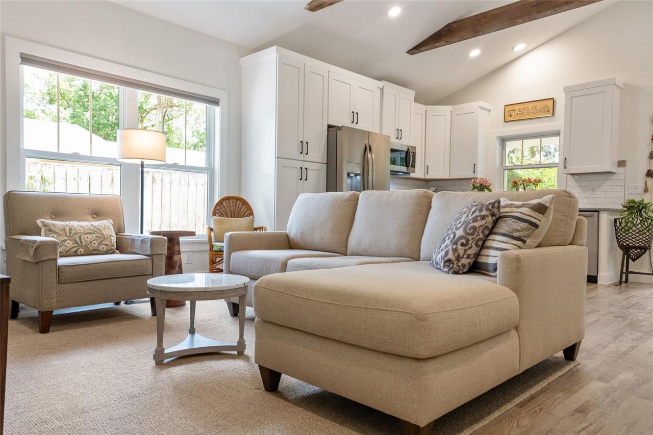 964 N Grandview Street , Mount Dora, FL 32757 Photo