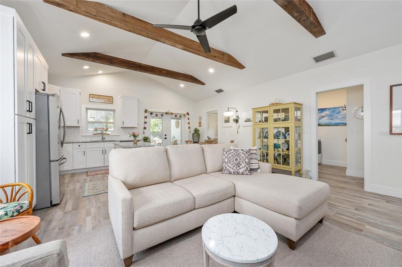 964 N Grandview Street , Mount Dora, FL 32757 Photo