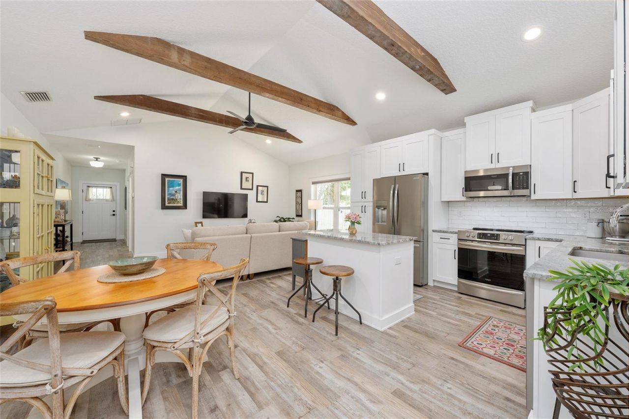 964 N Grandview Street , Mount Dora, FL 32757 Photo