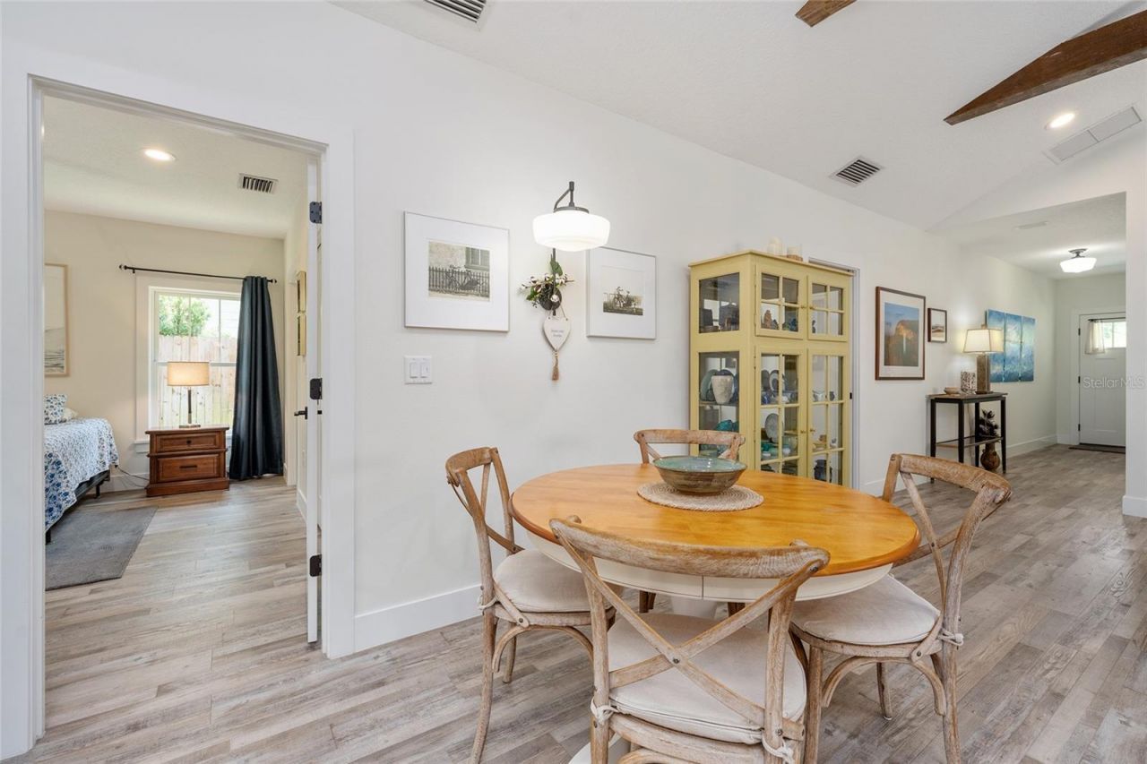 964 N Grandview Street , Mount Dora, FL 32757 Photo