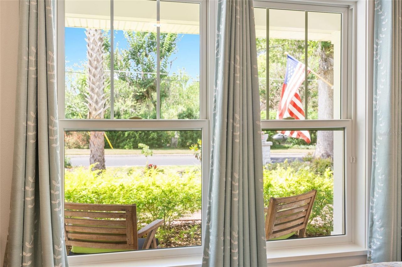 964 N Grandview Street , Mount Dora, FL 32757 Photo