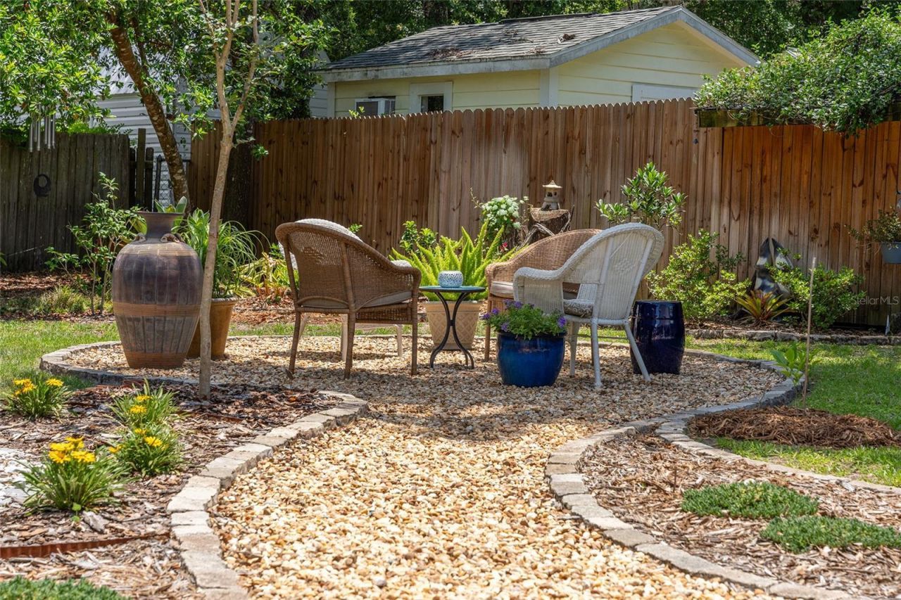 964 N Grandview Street , Mount Dora, FL 32757 Photo