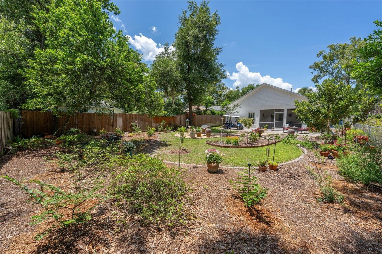 964 N Grandview Street , Mount Dora, FL 32757 Photo