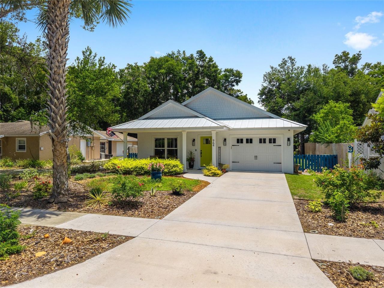964 N Grandview Street , Mount Dora, FL 32757 Photo