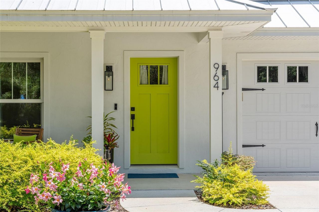 964 N Grandview Street , Mount Dora, FL 32757 Photo