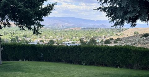435 Cloutier Lane, Sun Valley, NV 89433 Photo