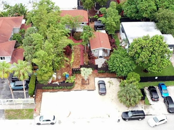 1329 NE 5th Avenue, Unit 4, Fort Lauderdale, FL 33304