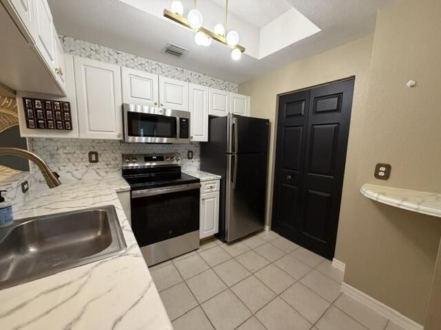 2915 Tuscany Court, Unit 201, Palm Beach Gardens, FL 33410 Photo