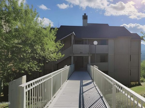 3710 Weber Rd, Gatlinburg, TN 37738