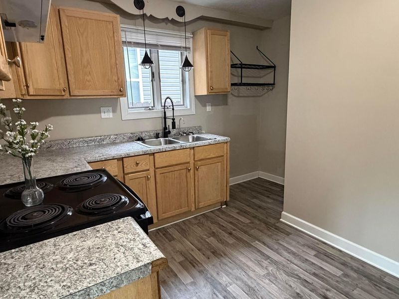 515 W Brown Street, New Lexington, OH 43764 Photo 13