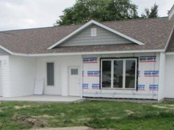 820 N Barela Circle, Centralia, MO 65240