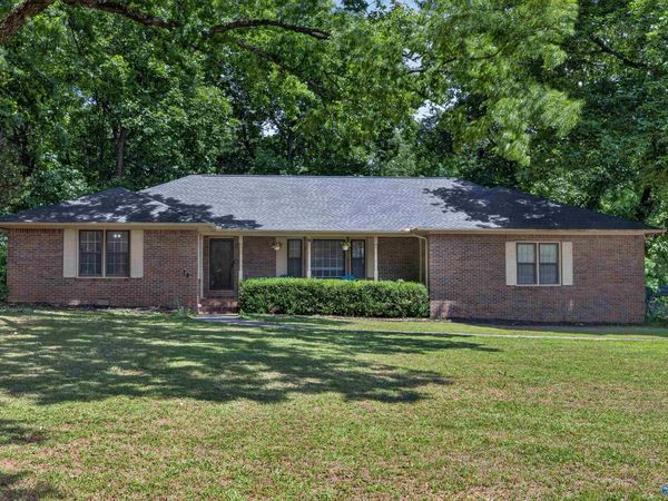 222 Dee Ann Road, Trinity, AL 35673