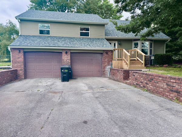 1297 S Palomino Road , Carthage, MO 64836