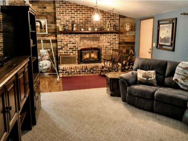 152 Obenshain Lane, Noel, MO 64854