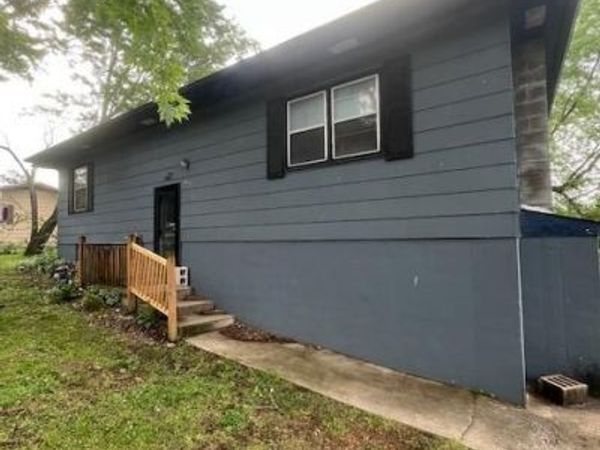 716 N Terrace Lane, Stockton, MO 65785
