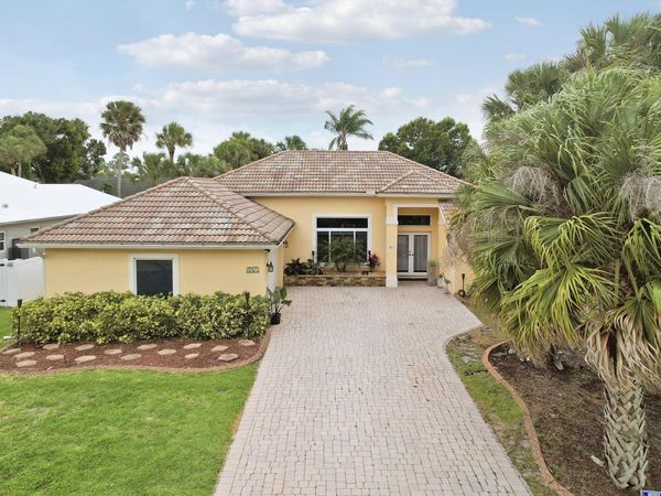 1590 SW Underwood Avenue, Port St. Lucie, FL 34953