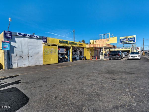 10741 San Fernando Road, Pacoima, CA 91331