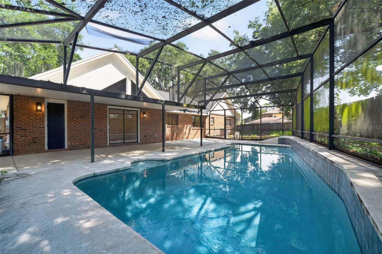 637 W Lakeshore Drive, Clermont, FL 34711 Photo