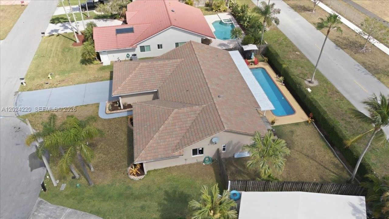 6520 Olde Moat Way, Davie, FL 33331 Photo