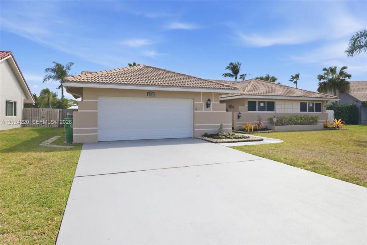 6520 Olde Moat Way, Davie, FL 33331 Photo