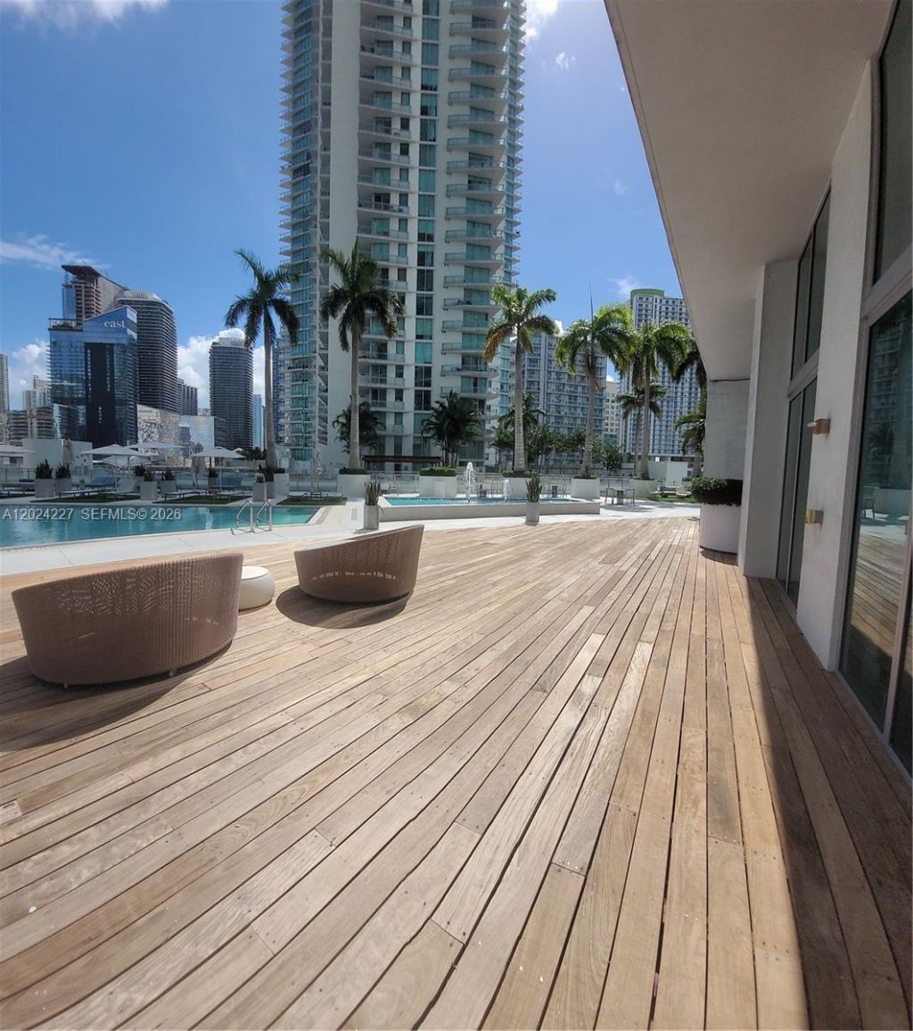 90 SW 3rd St, Unit 2208, Miami, FL 33130 Photo