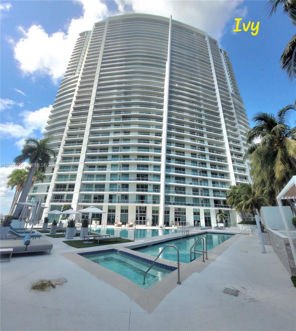 90 SW 3rd St, Unit 2208, Miami, FL 33130 Photo