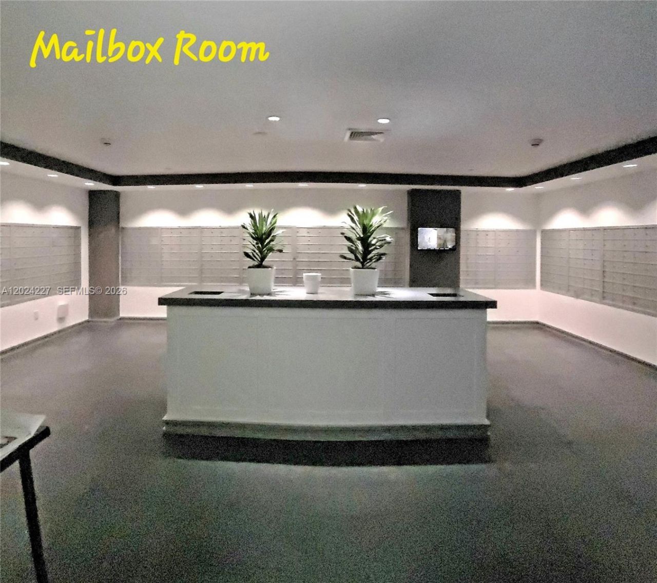 90 SW 3rd St, Unit 2208, Miami, FL 33130 Photo