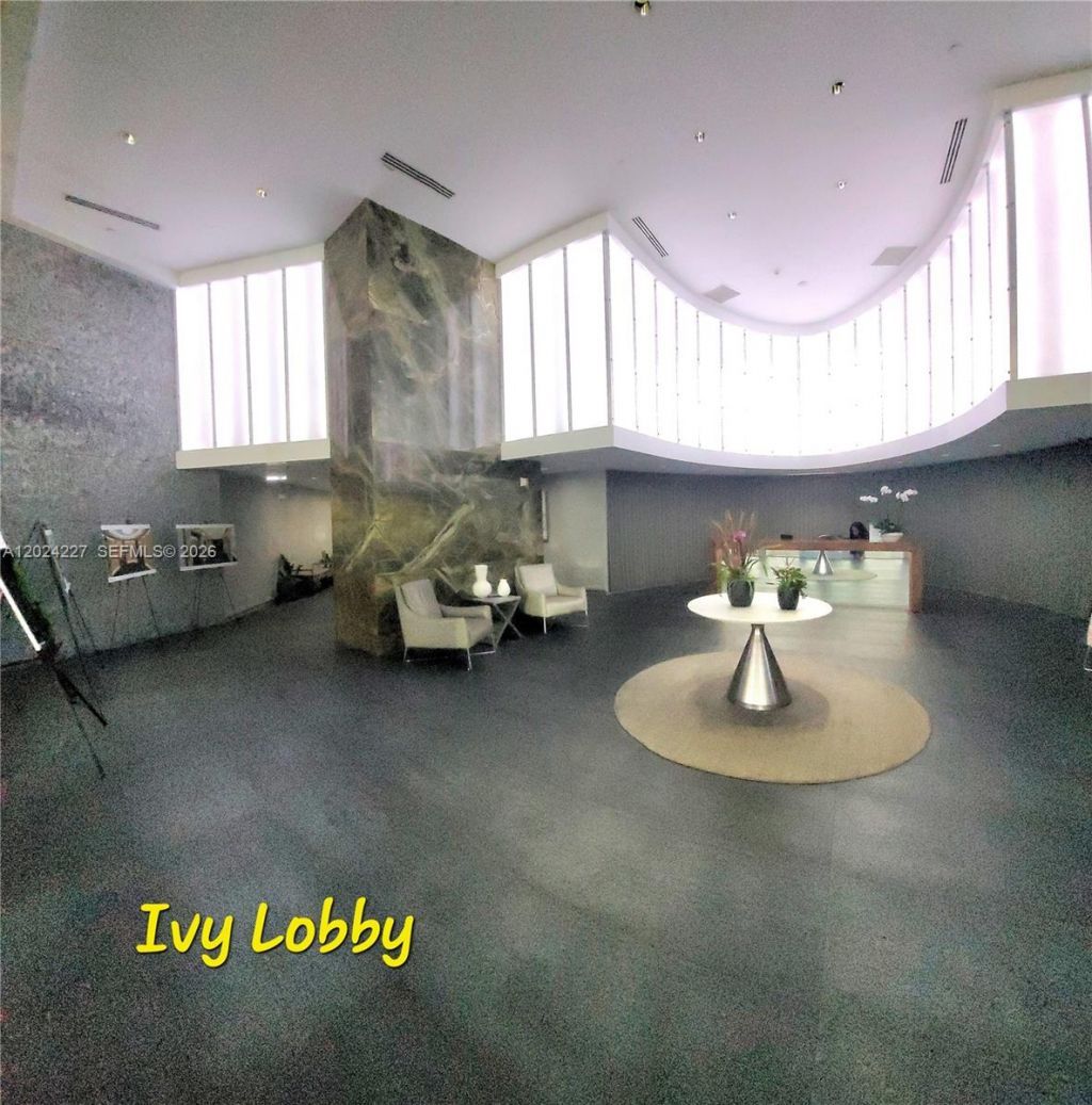 90 SW 3rd St, Unit 2208, Miami, FL 33130 Photo