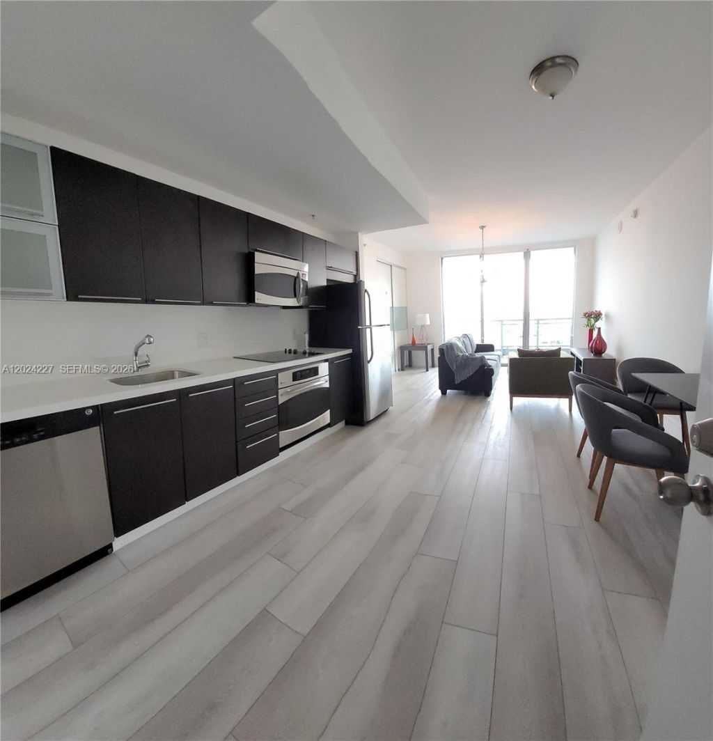 90 SW 3rd St, Unit 2208, Miami, FL 33130 Photo