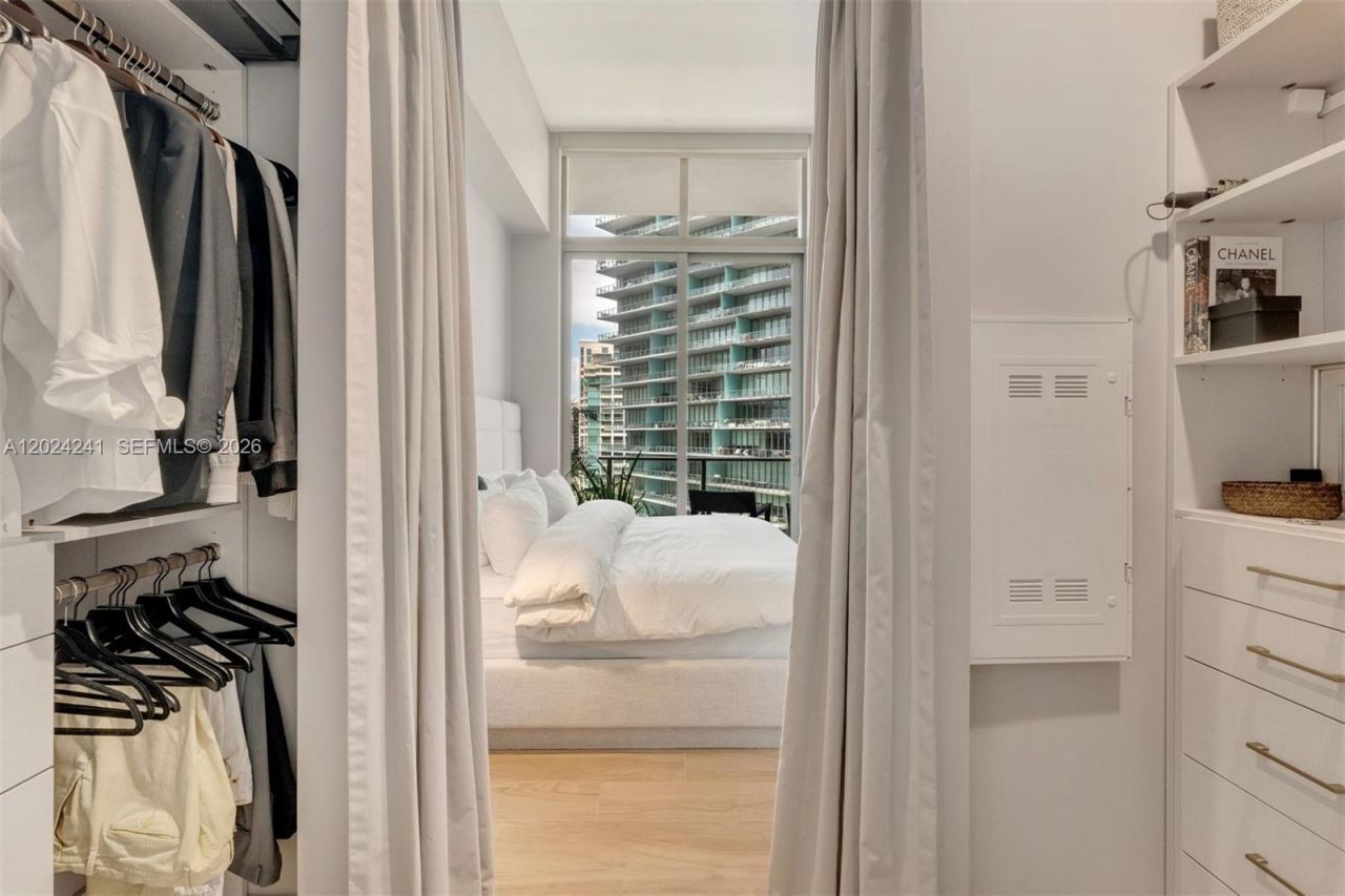 2655 S Bayshore Dr, Unit 807, Miami, FL 33133 Photo