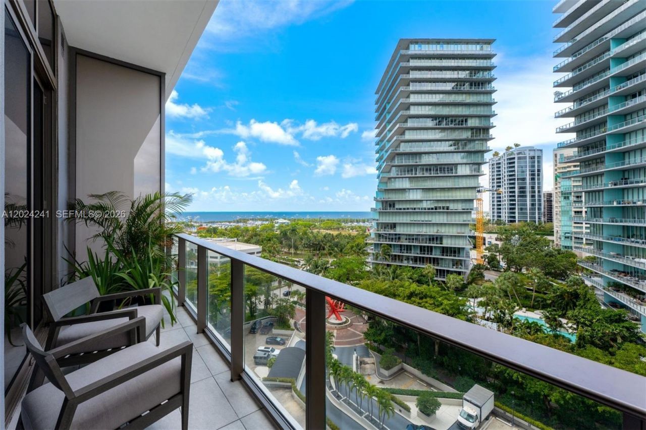 2655 S Bayshore Dr, Unit 807, Miami, FL 33133 Photo