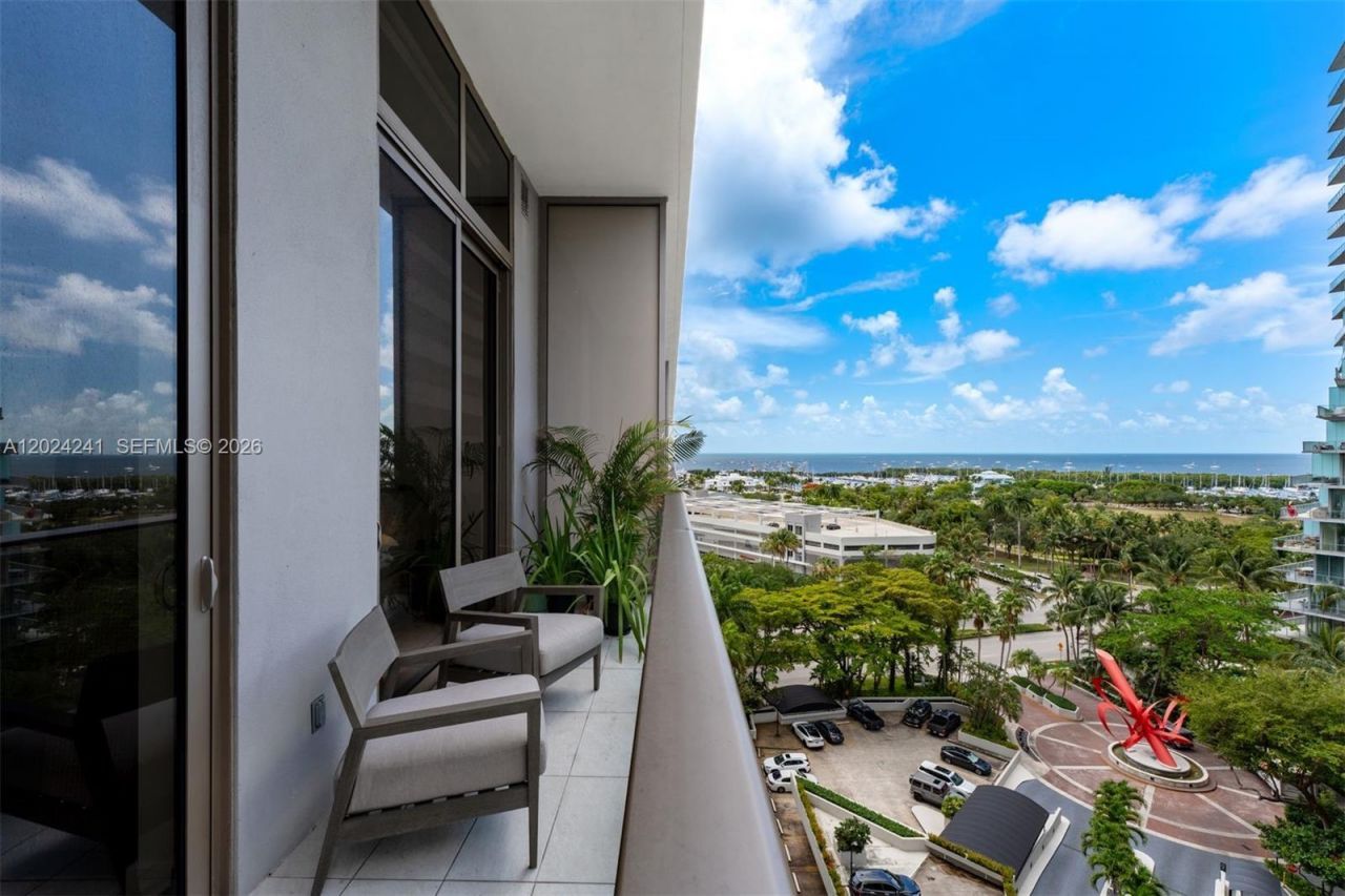 2655 S Bayshore Dr, Unit 807, Miami, FL 33133 Photo