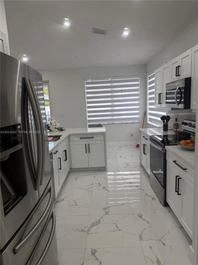 16911 NW 87th Ct, Miami Lakes, FL 33018 Photo
