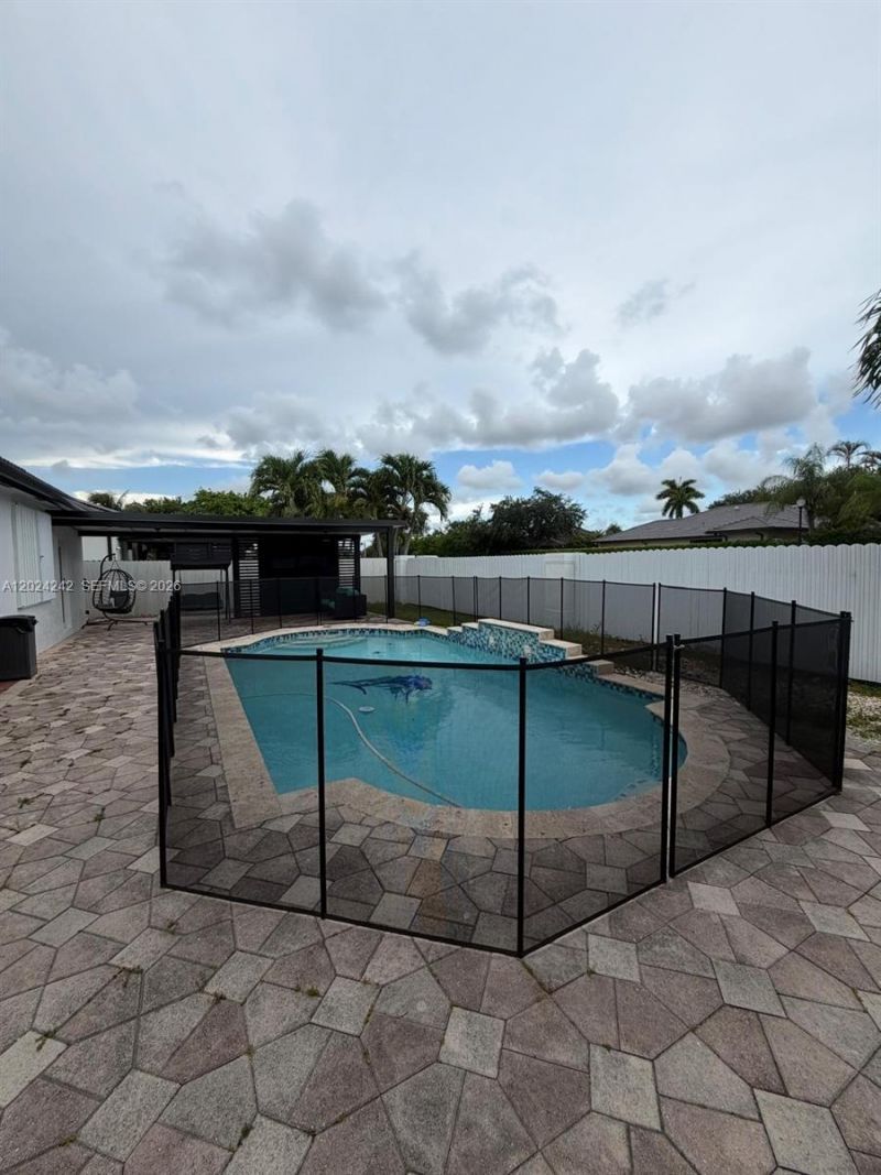 16911 NW 87th Ct, Miami Lakes, FL 33018 Photo
