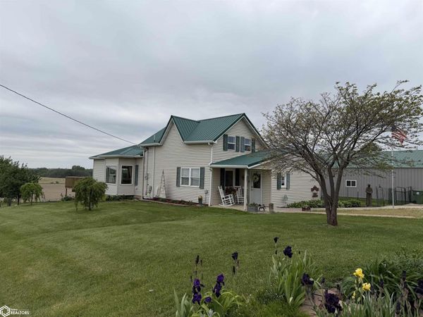 1901 W Broadway Street, Dumont, IA 50625