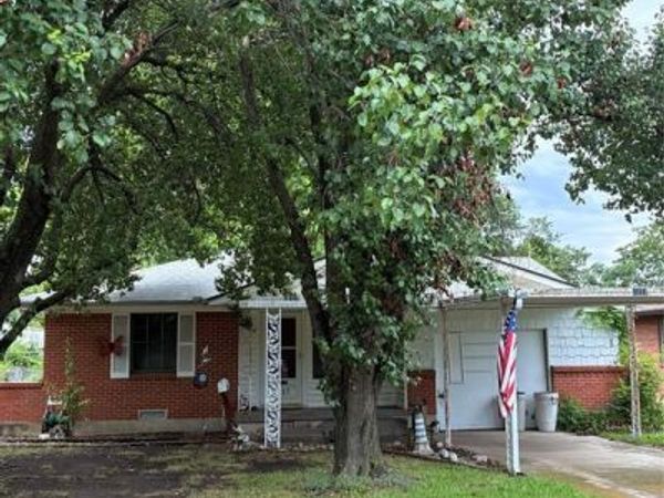 2217 Ridgecrest Street , Mesquite, TX 75149