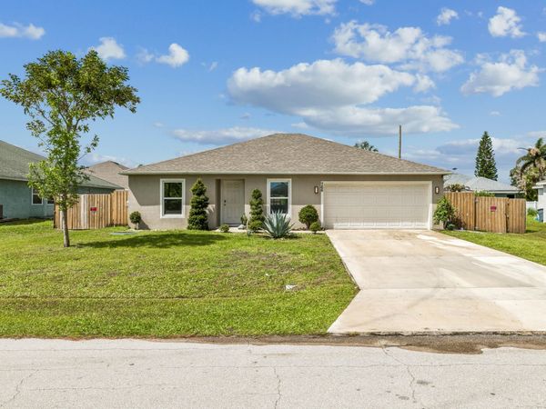 766 SE Academy Lane, Port St. Lucie, FL 34984