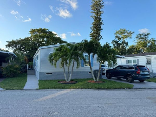 3899 Redman Parkway, Unit 143, Boynton Beach, FL 33436