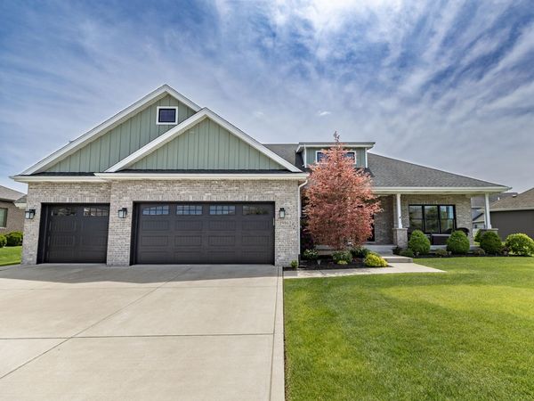 9863 Elle Avenue , St. John, IN 46373