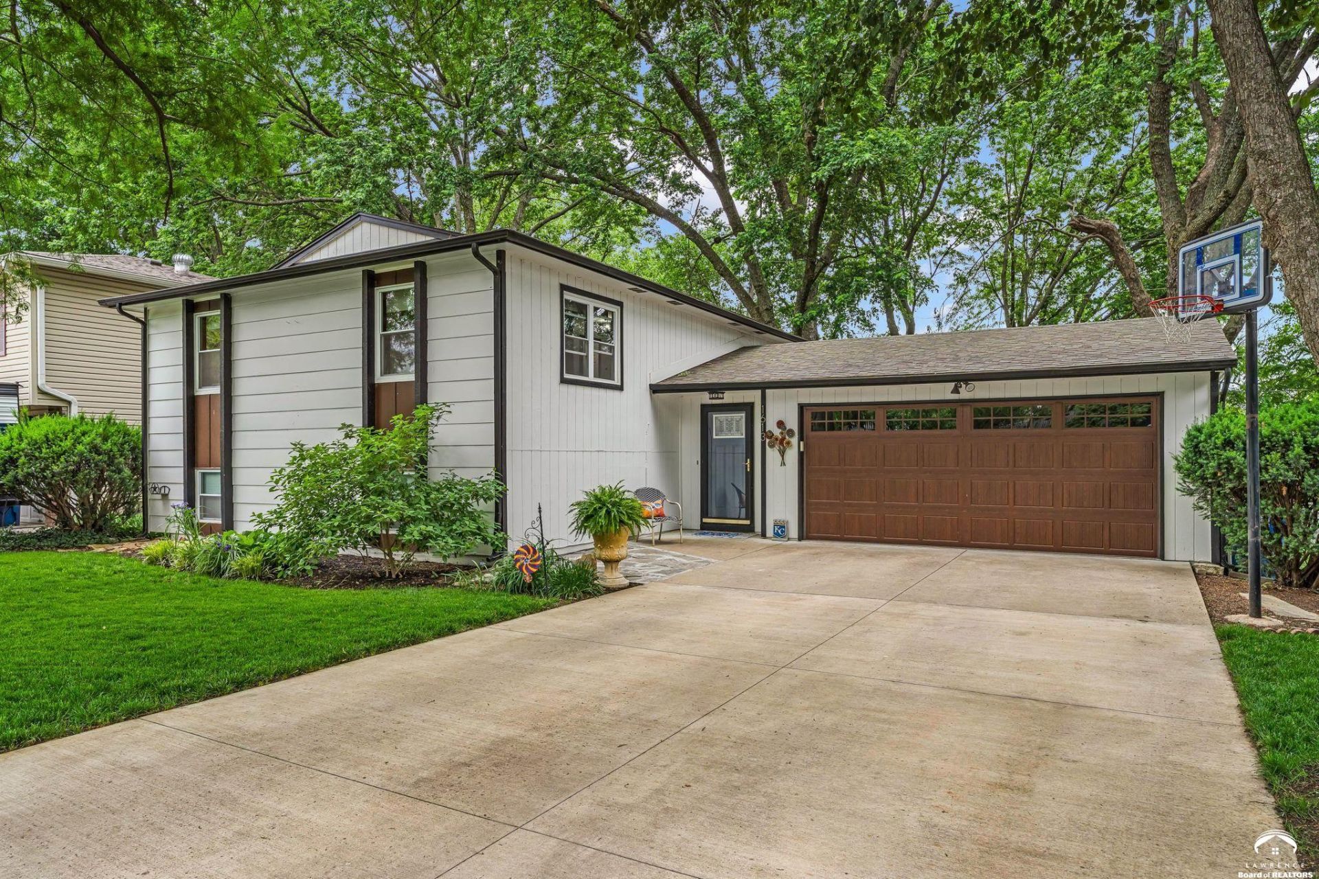 1613 W 28th , Lawrence, KS 66046 Main Photo