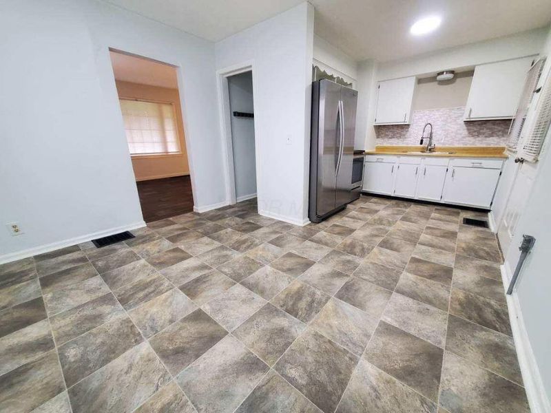 2654 Howey Road, Columbus, OH 43211 Photo 10