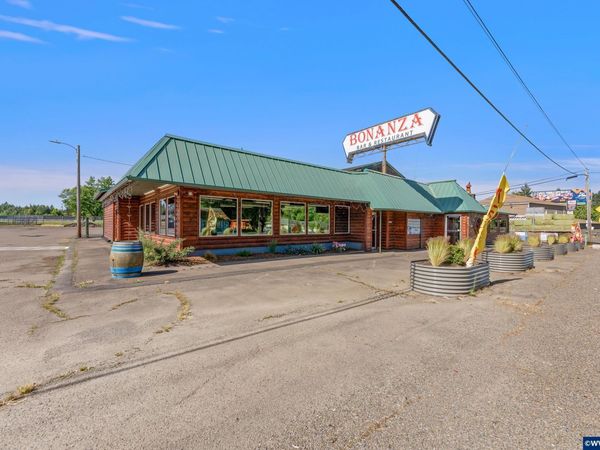 28405 Salmon River Hwy, Grand Ronde, OR 97347