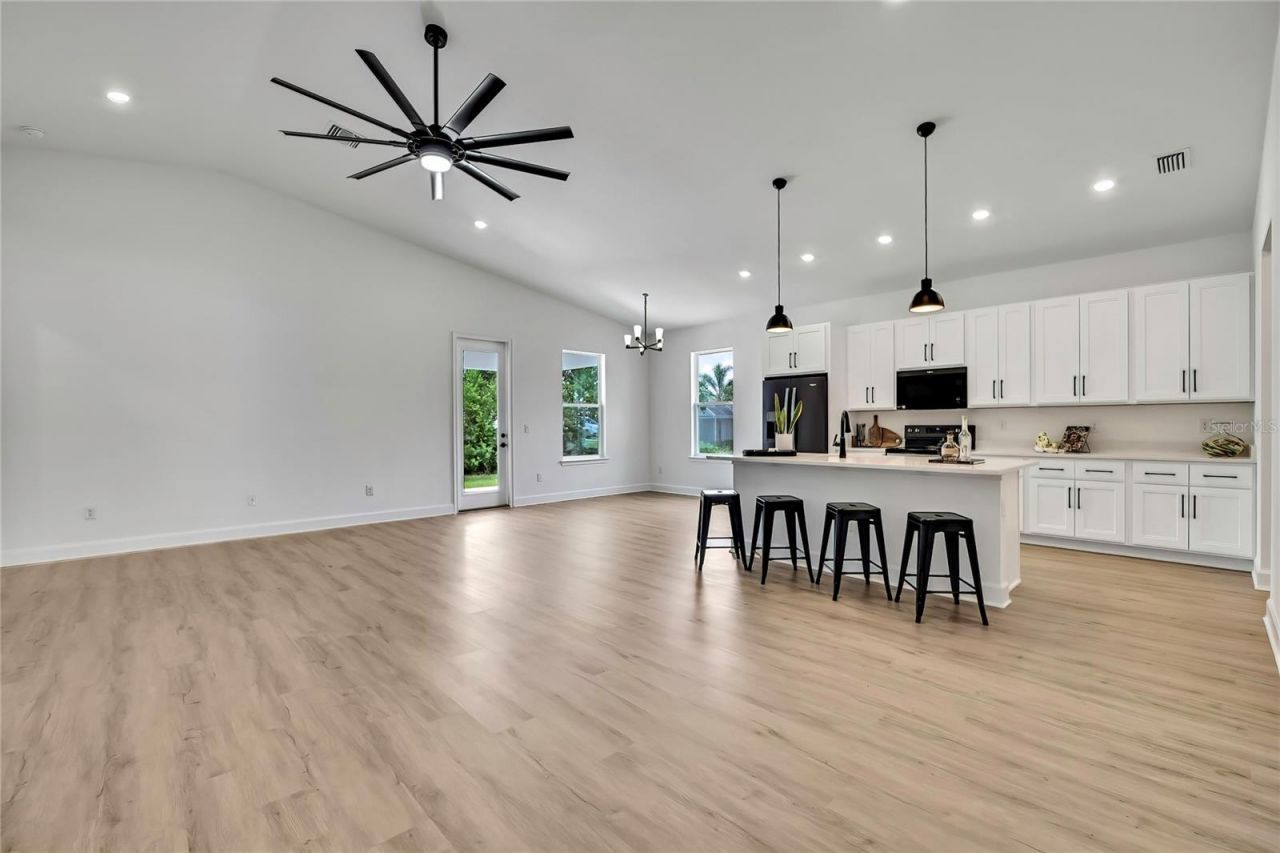 6589 Freeport Drive , Spring Hill, FL 34608 Photo