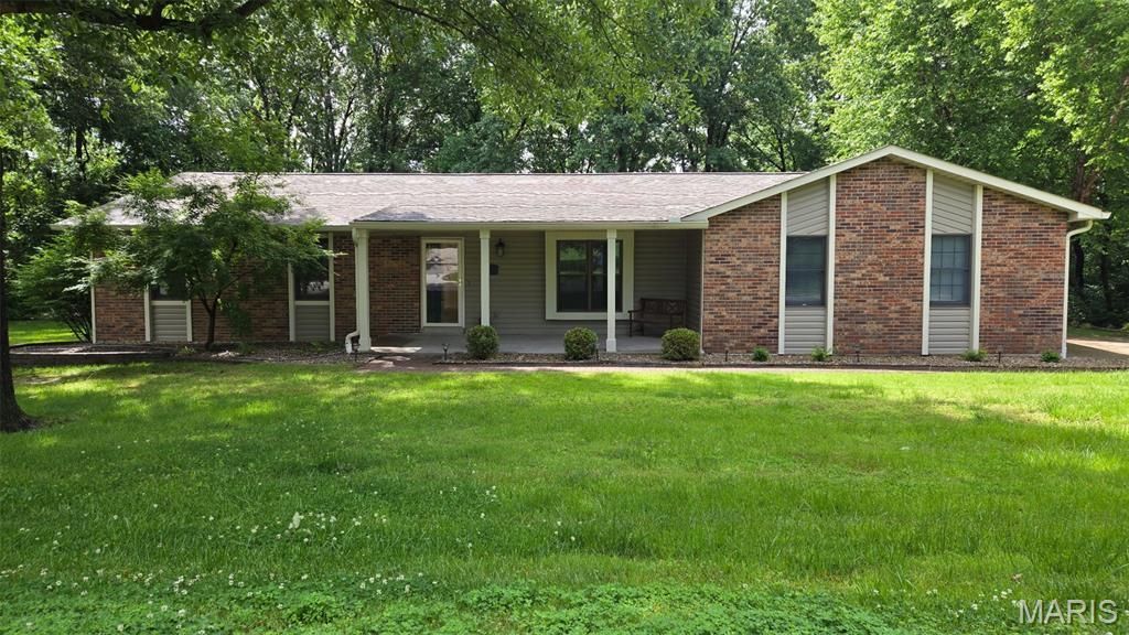 5919 Lafayette Drive , Weldon Spring, MO 63304 Main Photo