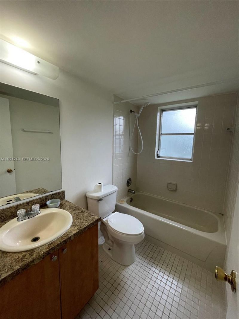 8750 N Sherman Cir , Unit 208, Miramar, FL 33025 Photo