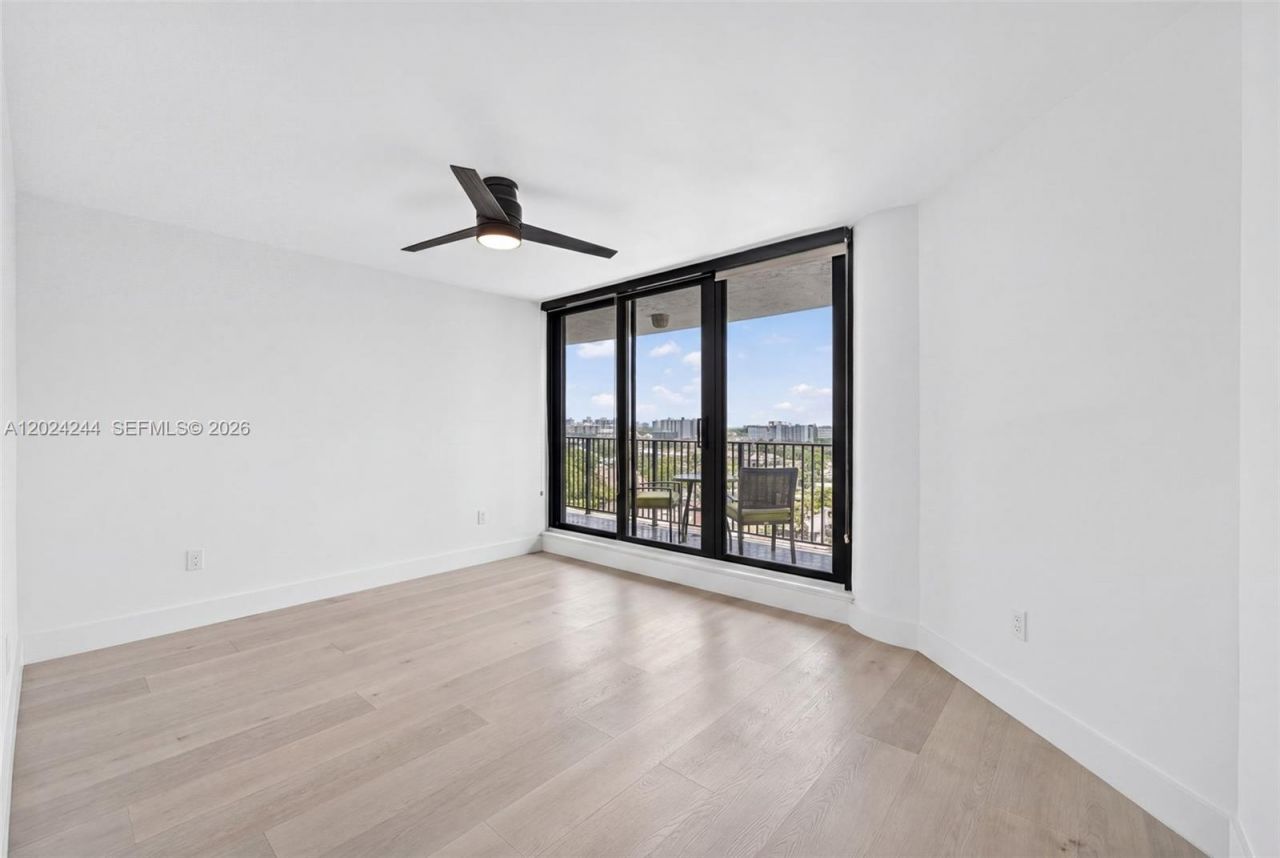 300 Three Islands Blvd , Unit 710, Hallandale Beach, FL 33009 Photo